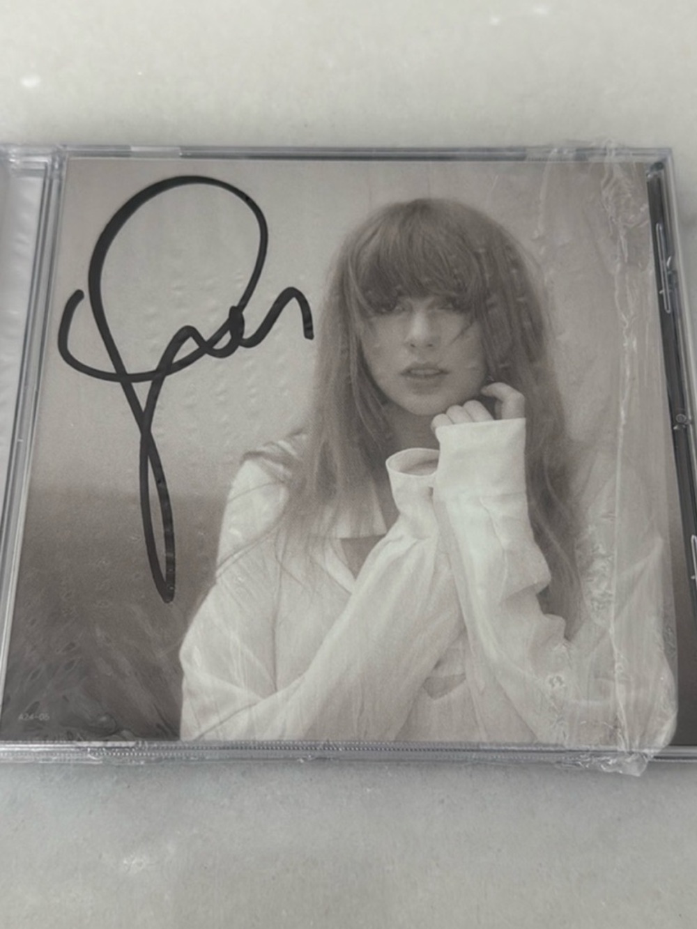 SIGNED Taylor Swift The Tortured Poets Department CD